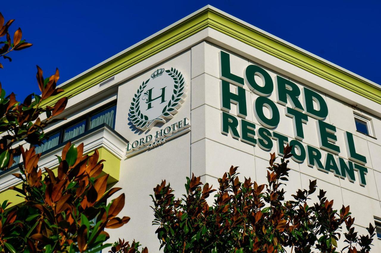 Lord Hotel טיראנה מראה חיצוני תמונה